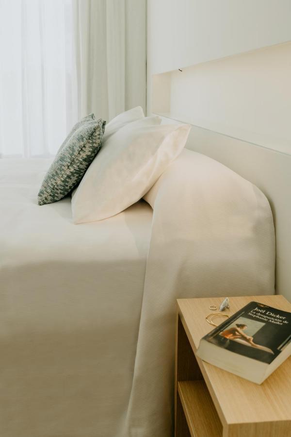 Instants Boutique Hotel (Adults Only) カンブリルス エクステリア 写真