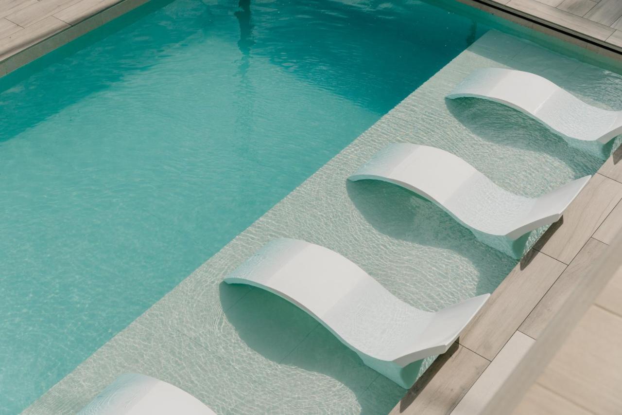 Instants Boutique Hotel (Adults Only) カンブリルス エクステリア 写真